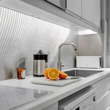 Lejlighed Eiffel Tower & Champ De Mars - 2br - Cityapartmentstay